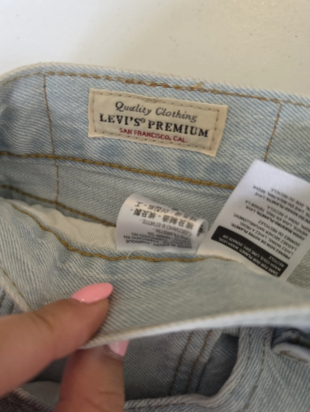 Levi Strauss 501 Men's Light Wash Jean Size 36x30.